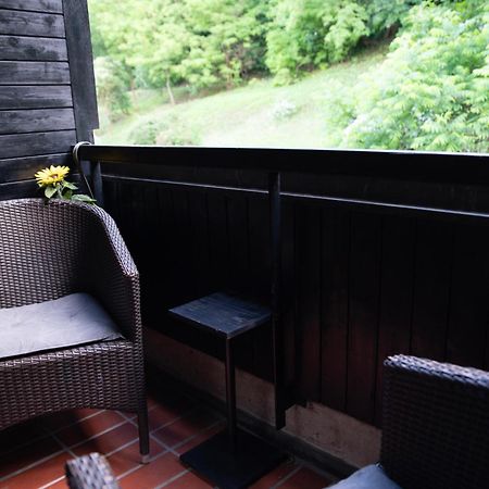 Tony'S Place Under The Castle Любляна Екстериор снимка